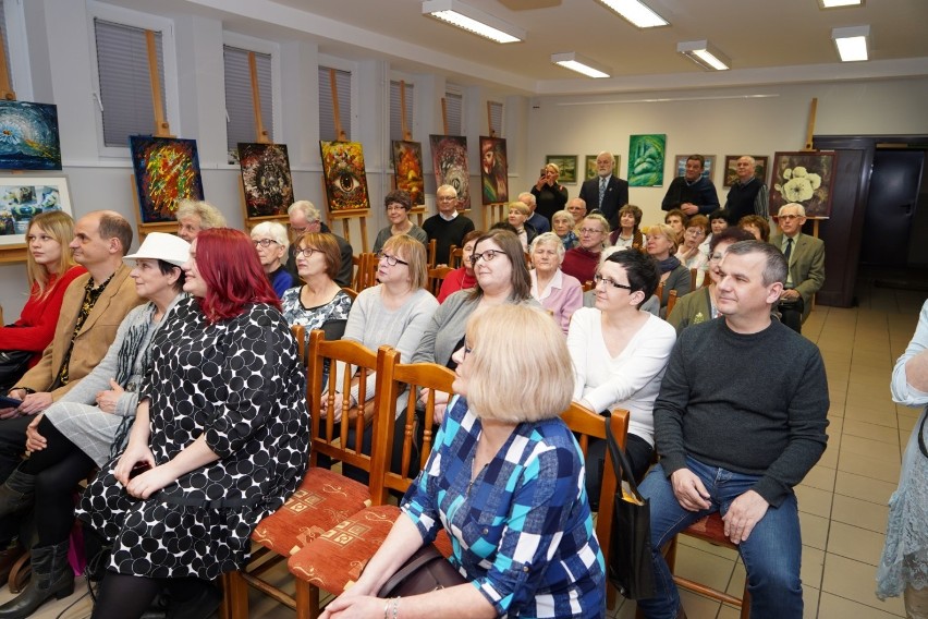 Człuchów. Wernisaż wystawy malarstwa Urszuli Jagodzińskiej