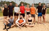 Turniej siatkówki plażowej mixtów z MOSiR w Radomsku. ZDJĘCIA, WYNIKI