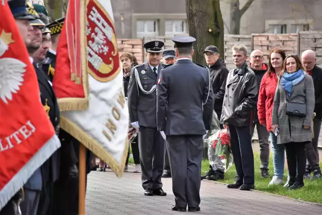 W Inowrocławiu odbyła się patriotyczna uroczystość z okazji 83. rocznicy zbrodni katyńskiej i 13. rocznicy tragedii smoleńskiej, podczas której, lecąc na obchody katyńskie, zginął Prezydent RP Lech Kaczyński oraz wszystkie osoby przebywające na pokładzie samolotu Tu-154