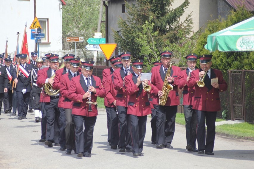 Zawiercie-Skarżyce: Pielgrzymka strażaków z powiatu zawierciańskiego 2013 [ZOBACZ ZDJĘCIA]