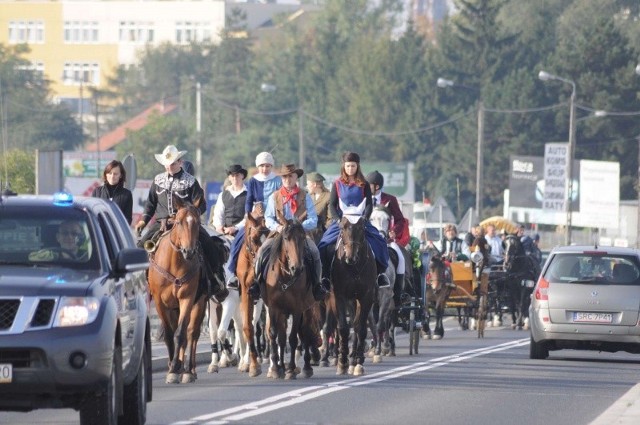 Szlakiem Husarii i Sobieskiego z Raciborza do Rud. Przemarsz 2013