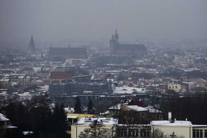 Kraków. Nowe pomysły na walkę ze smogiem. Zmiany w bezpłatnej komunikacji [ZDJĘCIA]