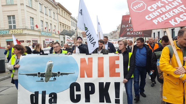 Pleszew nie dla CPK. Mieszkańcy Południowej Wielkopolski wzięli udział w Ogólnopolskim proteście przeciwko CPK i KDP w Warszawie