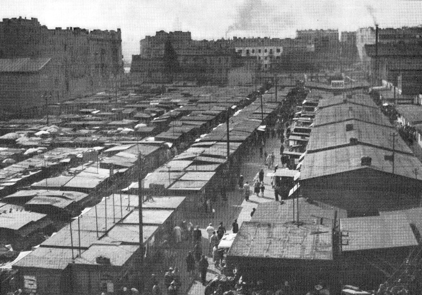Widok na Bazar Różyckiego około 1967 roku.