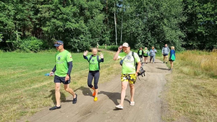 Członkowie grupy Nordic Walking Bolące Piszczele Bełchatów...