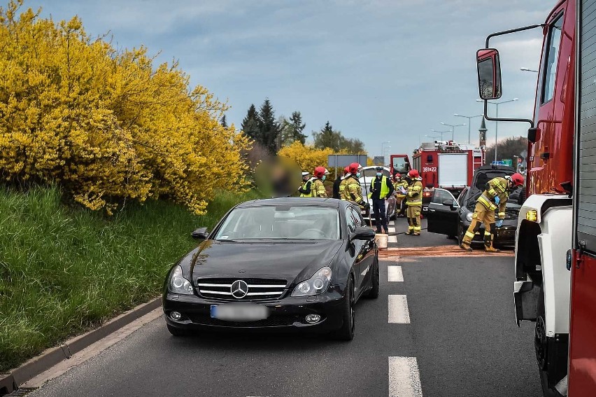 Wypadek luksusowych aut w Lesznie