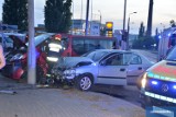 Wypadek na skrzyżowaniu ulic Stodólna - Okrężna we Włocławku. Zderzenie renaulta z oplem [zdjęcia, wideo]