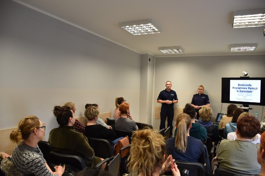Policja w Gnieźnie rozpoczęła kolejny kurs samoobrony dla kobiet