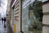 Pijany 33-latek wracając z Andrzejek zdemolował wystawy sklepów
