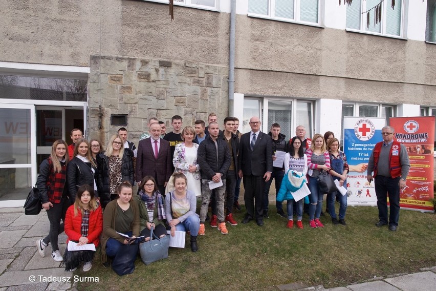 ZSBT Stargard. Uczniowie i nauczyciele oddali krew