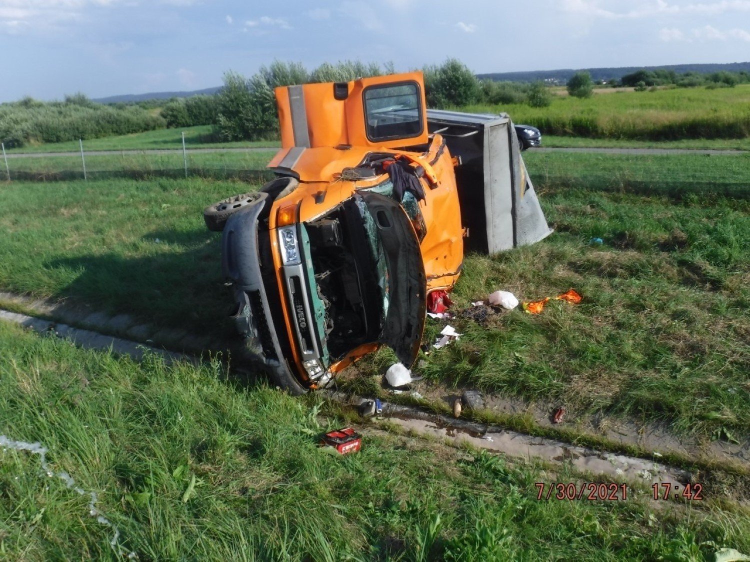 BochniaBrzesko. Wypadek na autostradzie A4. Samochód
