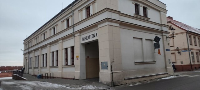 Zwiększy się zatrudnienie w Miejskiej Bibliotece Publicznej w Chełmnie, a urzędnicy dostaną podwyżki