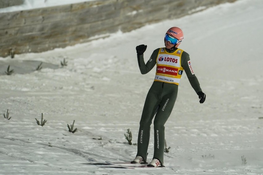 Skoki narciarskie GA-PA 1.01.2023 r. WYNIKI. Dawid Kubacki na podium, ale na Halvora Egnera Graneruda na razie nie ma mocnych