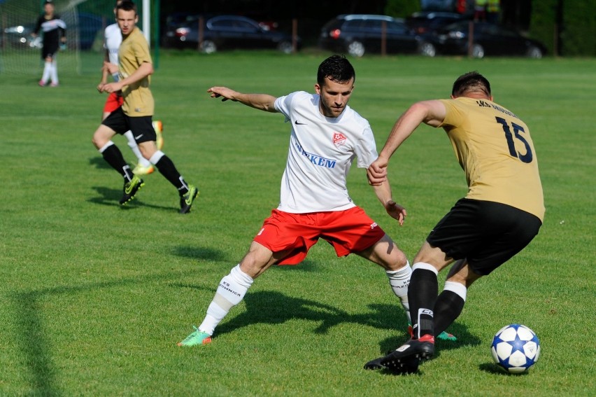 Derby Skołoszowa z Wiązownicą na remis