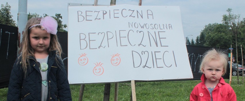 Mieszkańcy Nowosolnej protestowali na ul. Pomorskiej i ul. Brzezińskiej