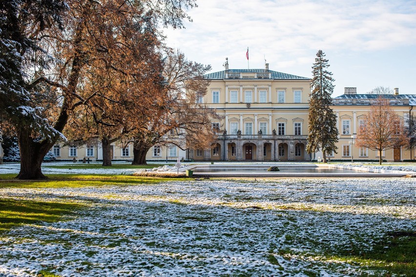  Park Czartoryskich w Puławach szykuje się do zimowego snu? To ostatni taki spacer w tym sezonie. Zobacz zdjęcia!