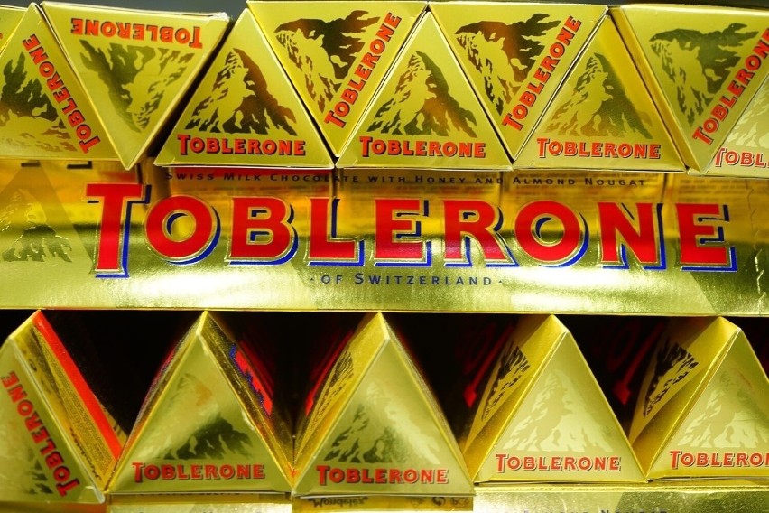 Pochodząca z Berna czekolada Toblerona w swoim logo ma górę...