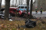 Cztery auta zderzyły się na DK 10 w Przyłubiu. Jedna osoba nie żyje, osiem jest poszkodowanych