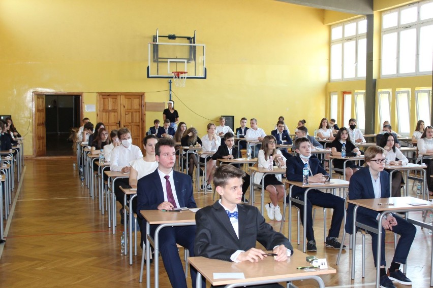 Egzamin ósmoklasisty w SP nr 5 w Wieluniu
