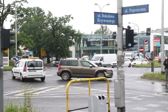 Ulica Bolesława Krzywoustego we Wrocławiu.