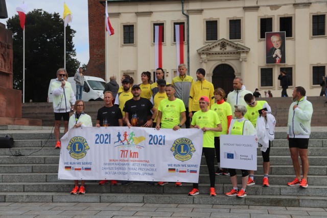 Lions Charity Run 2021 gościł w Gnieźnie. Do biegu dołączyli prezydenci Gniezna