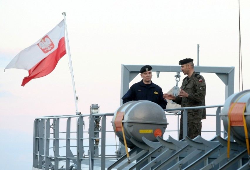 ORP &quot;Lech&quot; zbada wrak na dnie Morza Północnego. Czy to zaginiony ORP &quot;Orzeł&quot;? ZDJĘCIA