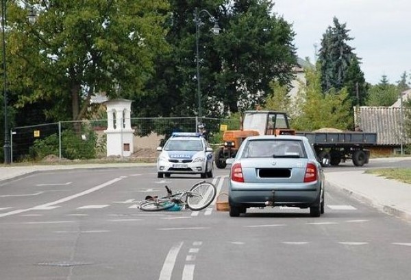 W Radzyniu Podlaskim 41-letnia rowerzystka została potrącona przez skodę.
