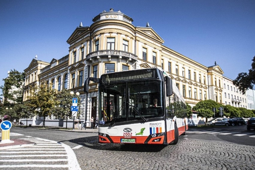 Bilety komunikacji miejskiej w Radomiu podrożeją? Wzrost nawet o 50 procent. Prezydent złożył projekt uchwały