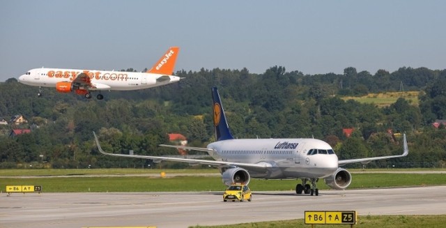 Kraków Airport bije kolejne rekordy. W środę wieczorem udało się przekroczyć zeszłoroczny wynik obsłużonych pasażerów