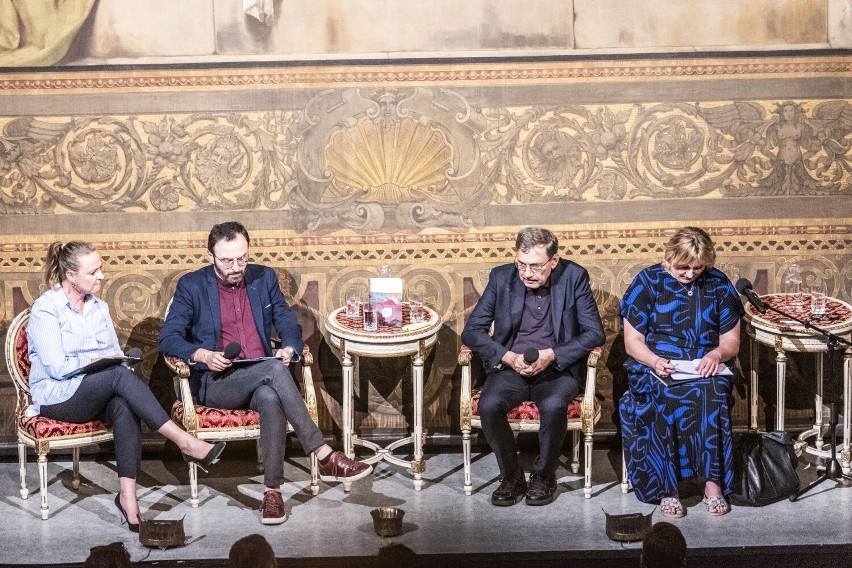 Orhan Pamuk w Krakowie spotkał się z czytelnikami w Teatrze...