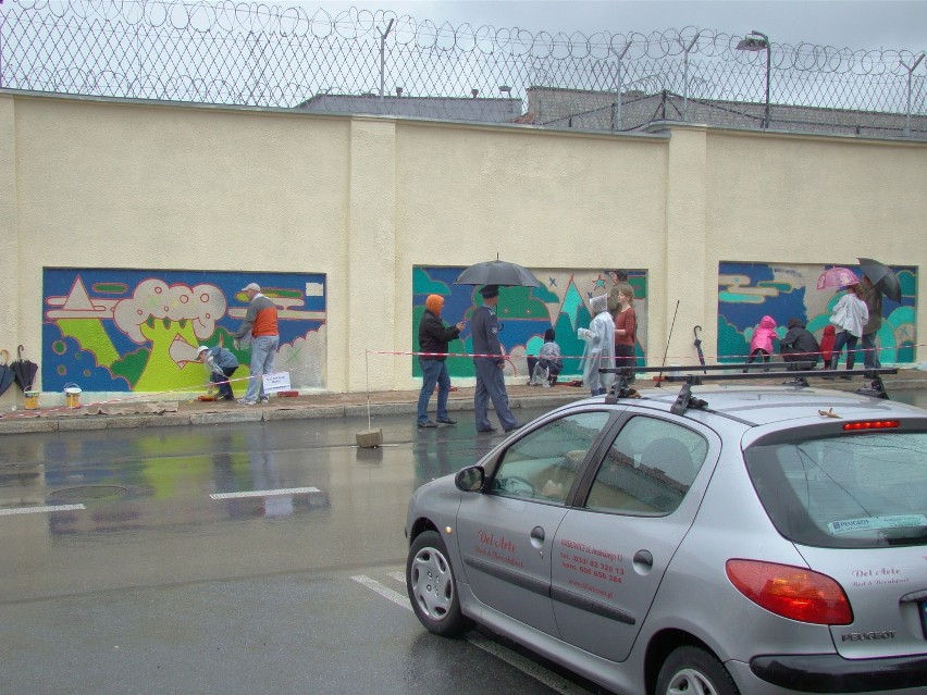Wadowice: pomalowali więzienie [ZDJĘCIA]