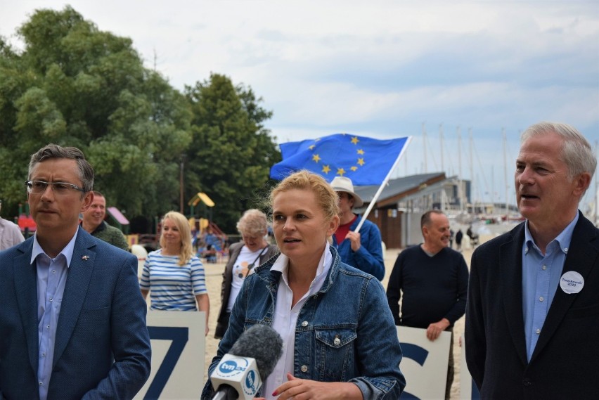 Wybory prezydenckie 2020. Ostatnie godziny kampanii w Gdyni, do udziału w wyborach zachęcali gdyńscy parlamentarzyści