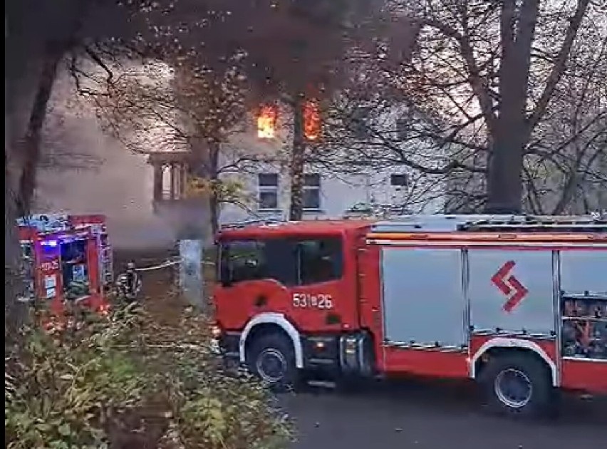 Tragiczny pożar budynku mieszkalnego w gminie Sztum. Jedna osoba nie zdołała uciec przed ogniem