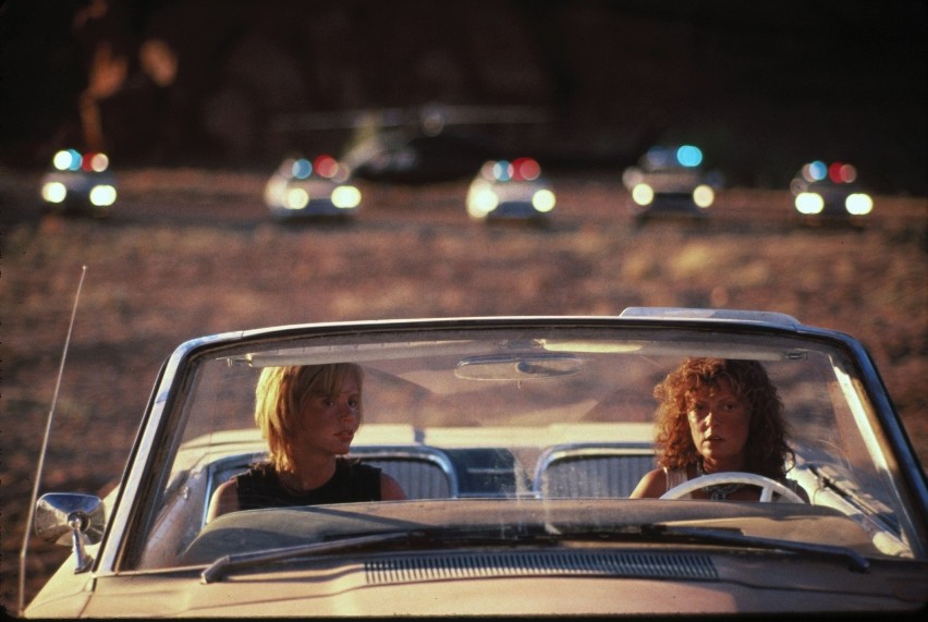 "Thelma i Louise" opowiada historię przyjaciółek, które...