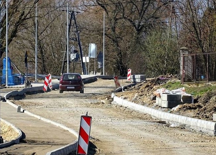 Trwają prace na ulicy Małcużyńskiego i Kierzkowskiej.