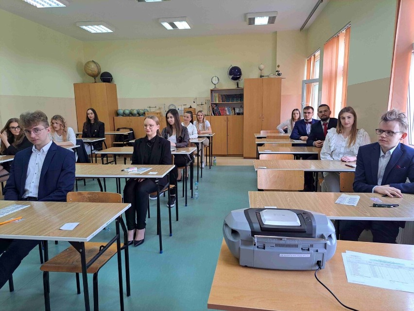 Matura 2023 z języka angielskiego w Zespole Szkół Ekonomicznych imienia Jana Pawła II w Staszowie 