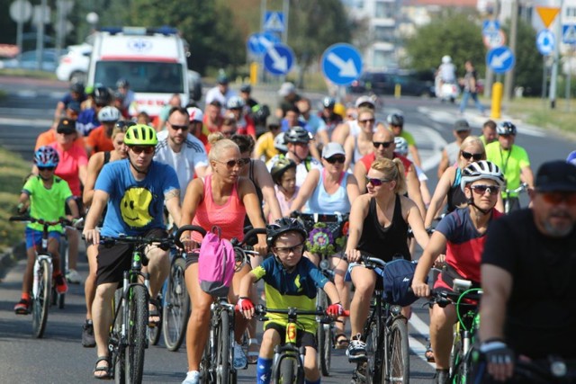 WIDEO: Biało czerwona masa rowerowa w Gorzowie w 2018 r.
