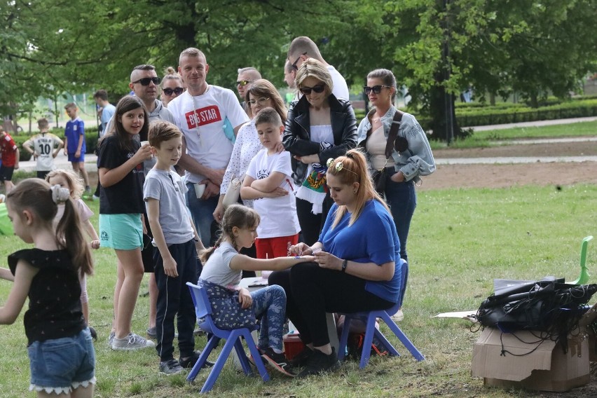 Legnica Kibicuje! Rodzinny piknik na Polanie Angielskiej w parku, zobaczcie zdjęcia