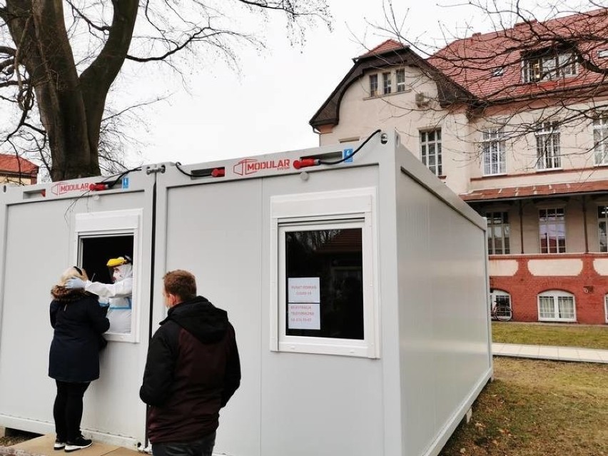 Dodatkowe łóżka ma też między innymi 105. Kresowy Szpital...