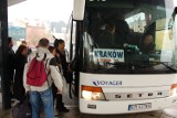 Voyager z Tarnowa do Krakowa już nie jeździ. Przewoźnik zawiesił kursy autobusów do odwołania. Czeka na oddanie mostu w Ostrowie? 