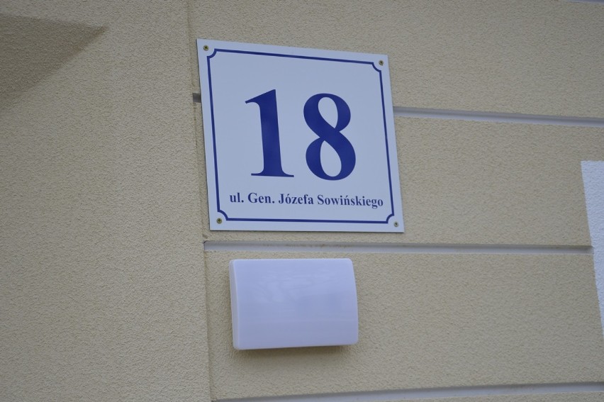 Lokatorzy budynku nr 16 odebrali klucze do mieszkań