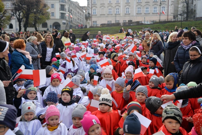 W piątek o godz. 11.11 mieszkańcy Przemyśla spotkali się na...