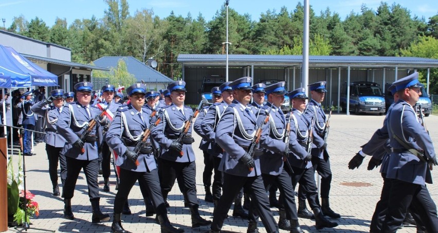 Międzypowiatowe obchody święta Policji Państwowej. Uroczystość odbyła się w Poddębicach