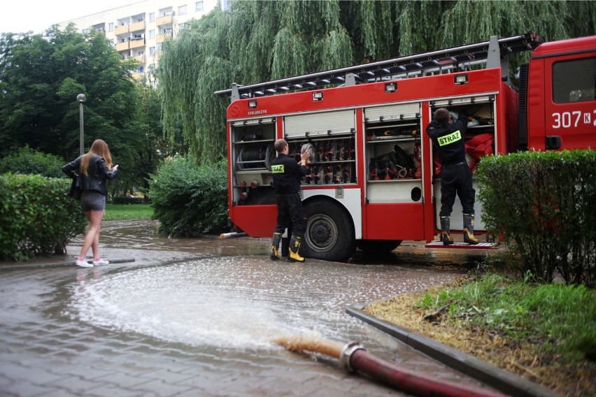 Burze i ulewny deszcz dały się po południu ze znaki w naszym...