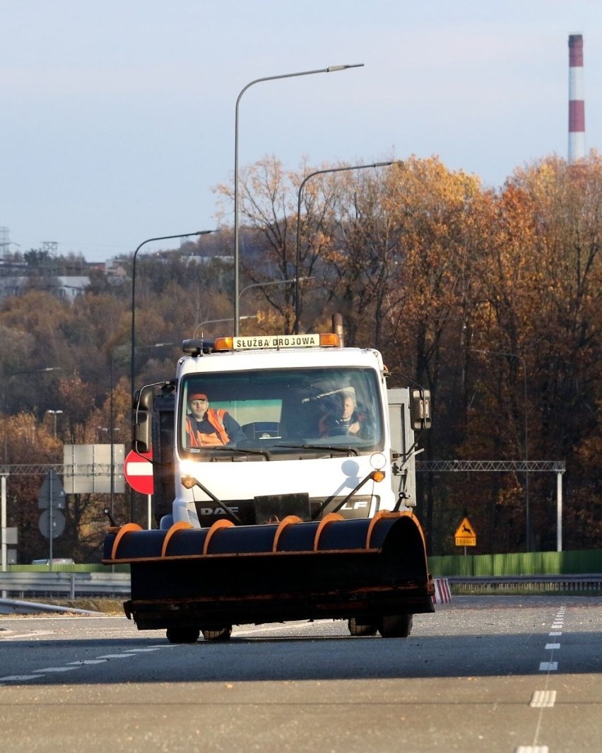 Akcja Zima w Rybniku. Drogowcy zapewniają, że śnieg ich nie...