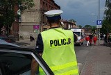 Wypadek na Michałkowickiej. Potrącono 50-letniego rowerzystę