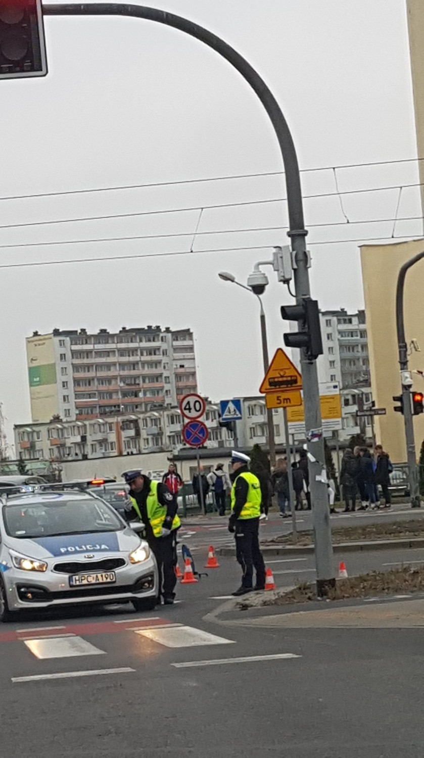 Ewakuacja na Skarpie w Toruniu. Ulatnia się gaz! [ZDJĘCIA]