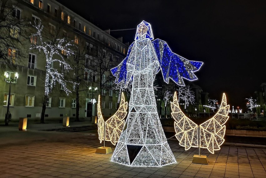 Kraków. Nowa Huta zachwyca świąteczną dekoracją [ZDJĘCIA]