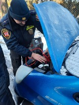 Inowrocław. Strażnicy miejscy pomogą uruchomić auto podczas silnych mrozów