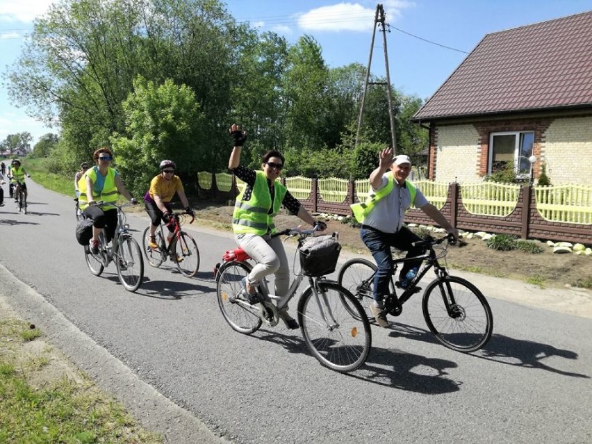 Rowerowa Rodzinna Majówka wiodła do sanktuarium Urodzin i...